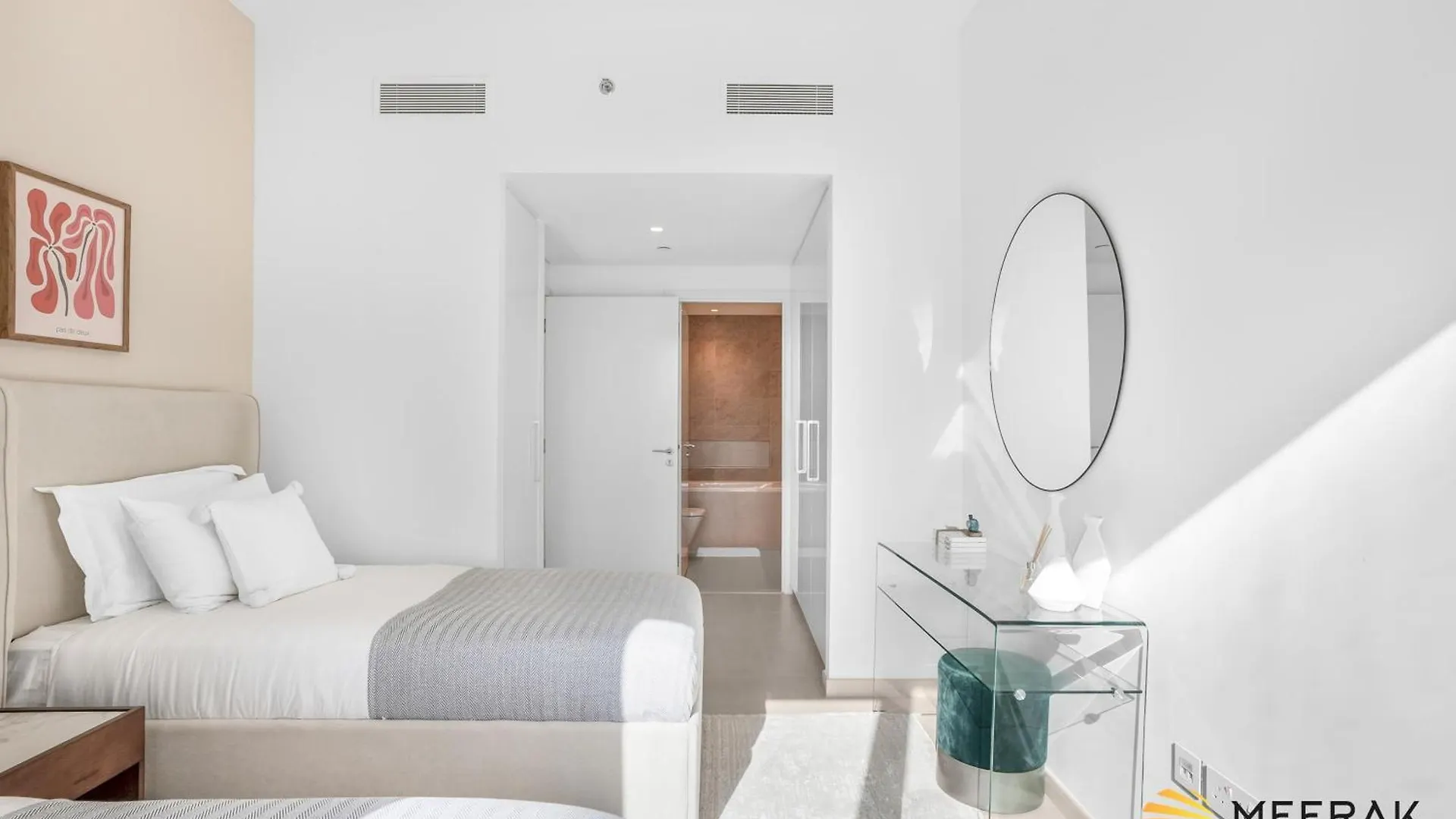 Meerak Homes - Burj Khalifa And Fountain View Downtown Elegance 2 Bed Apartment , Free Wifi, Parking, Gym And Pool Dubai